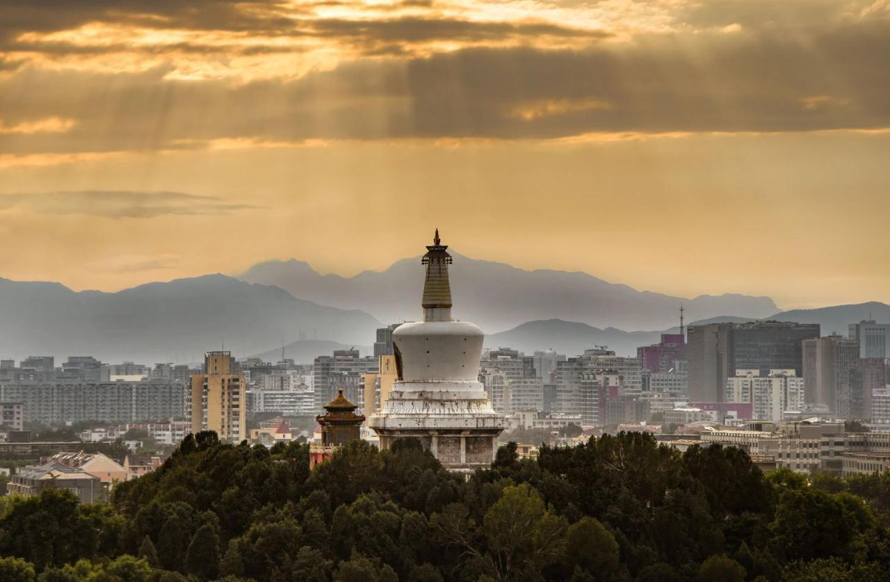 East Sacred Hotel ᴸᴱo---Foreign Accept---Tourism Service English-Speaking 丨 Near Tiananmen Forbidden City丨very Close To Metro Zhangzizhong And Beixinqiao 丨european Foot Ball English丨free Advance Tickets And Laundry Drying Service Coffee Snacks Beijing Eksteriør bilde