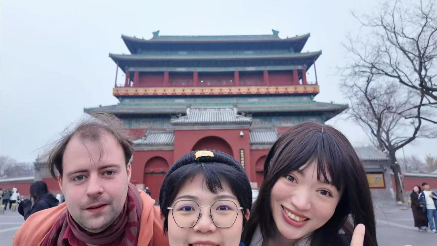 East Sacred Hotel ᴸᴱo---Foreign Accept---Tourism Service English-Speaking 丨 Near Tiananmen Forbidden City丨very Close To Metro Zhangzizhong And Beixinqiao 丨european Foot Ball English丨free Advance Tickets And Laundry Drying Service Coffee Snacks Beijing Eksteriør bilde